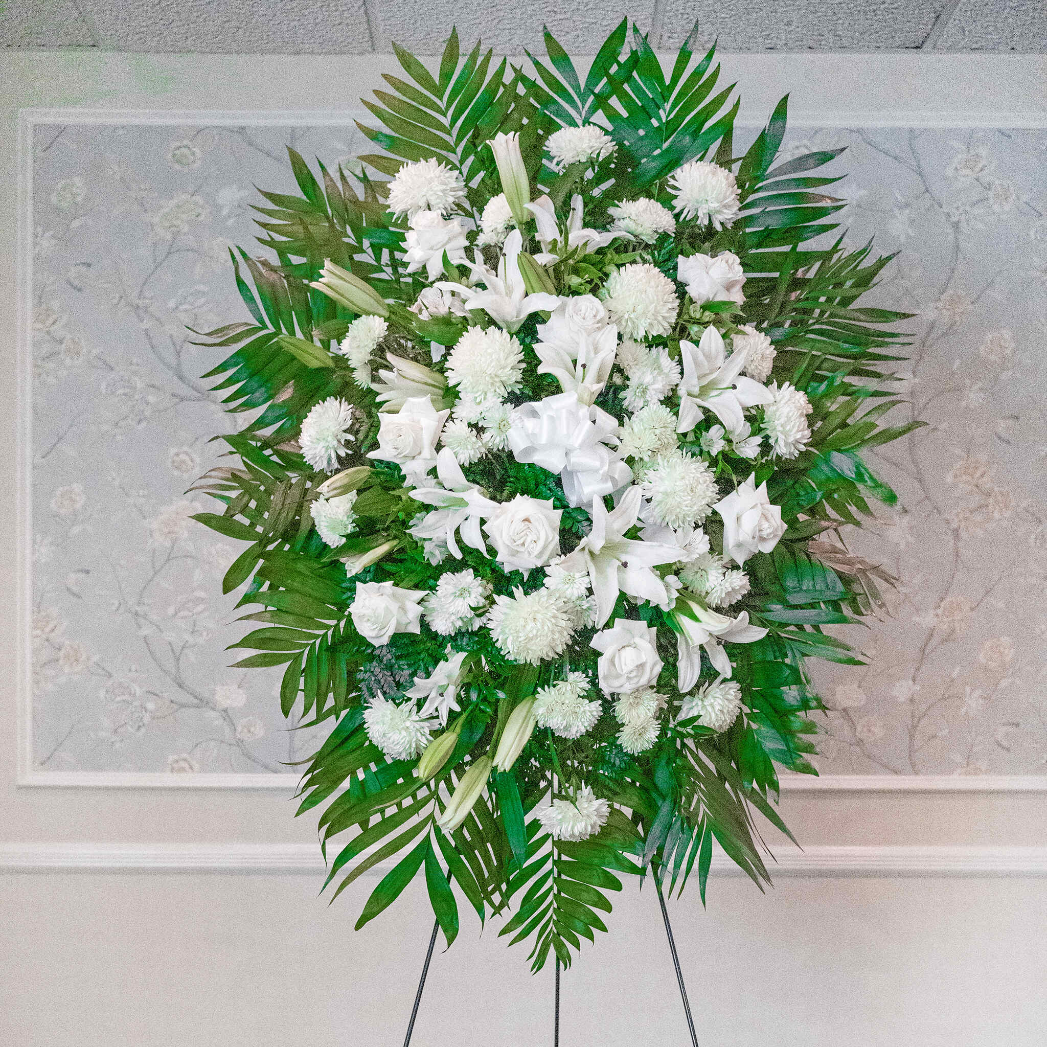 Exquisite Tribute Spray